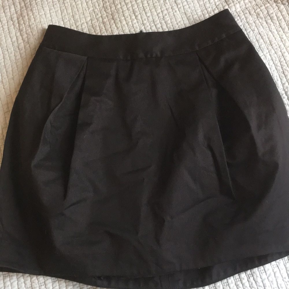 Express pleated skirt